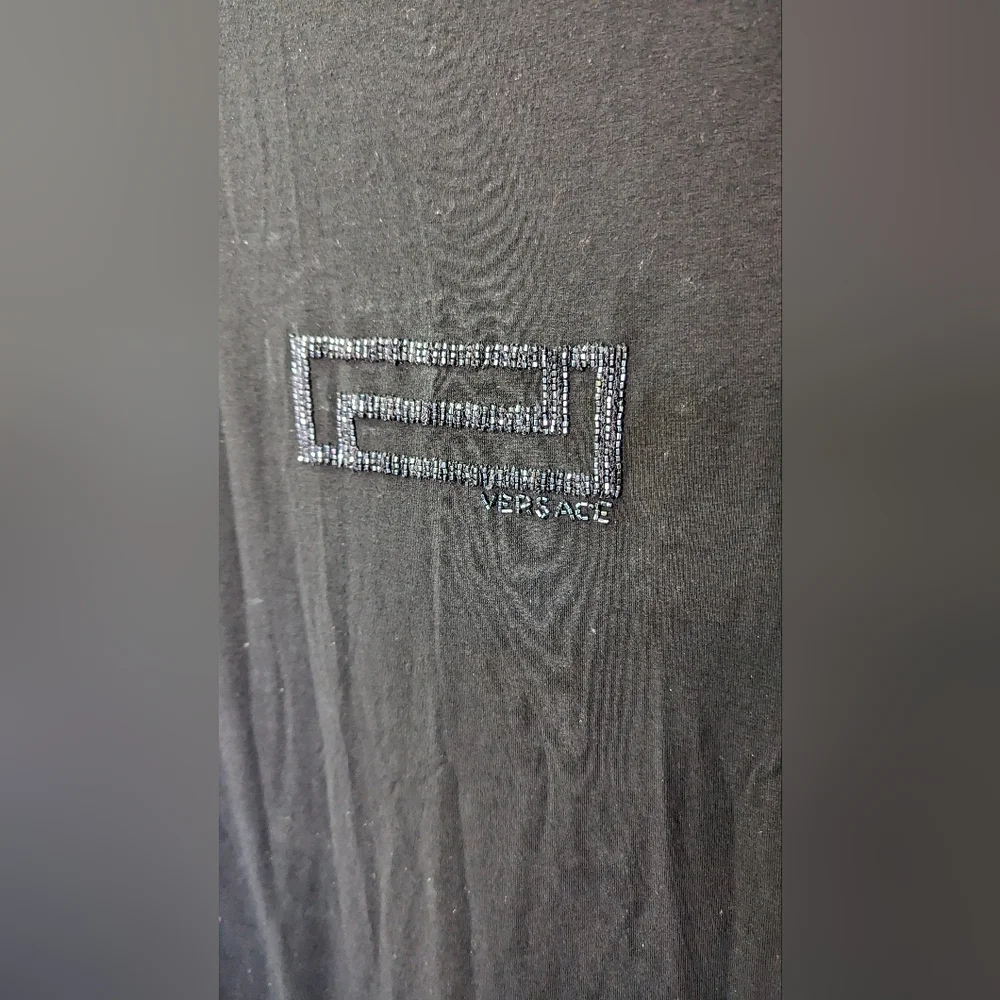 Basic Versace tee - Picture 3 of 5